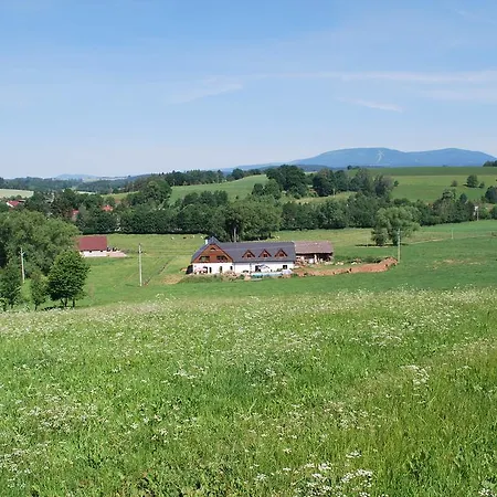 Statek Pod Lipou Gasthuis 3*