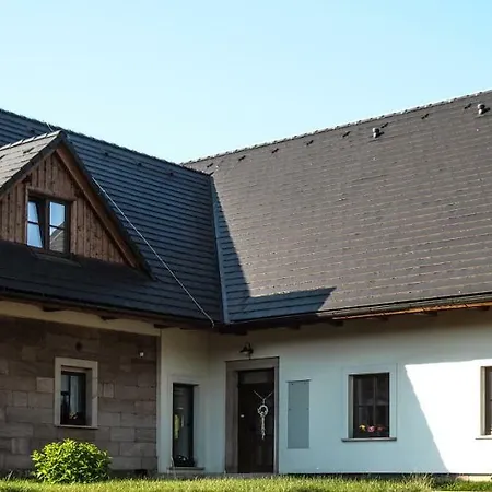 Statek Pod Lipou Konukevi 3*